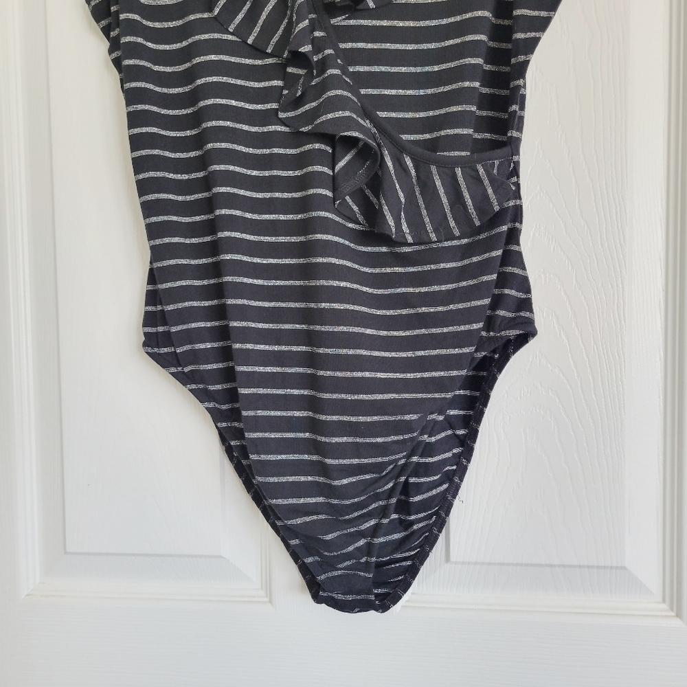 Cupcakes and Cashmere Black and Silver Blithe Bodysuit‎ - Picture 4 of 7